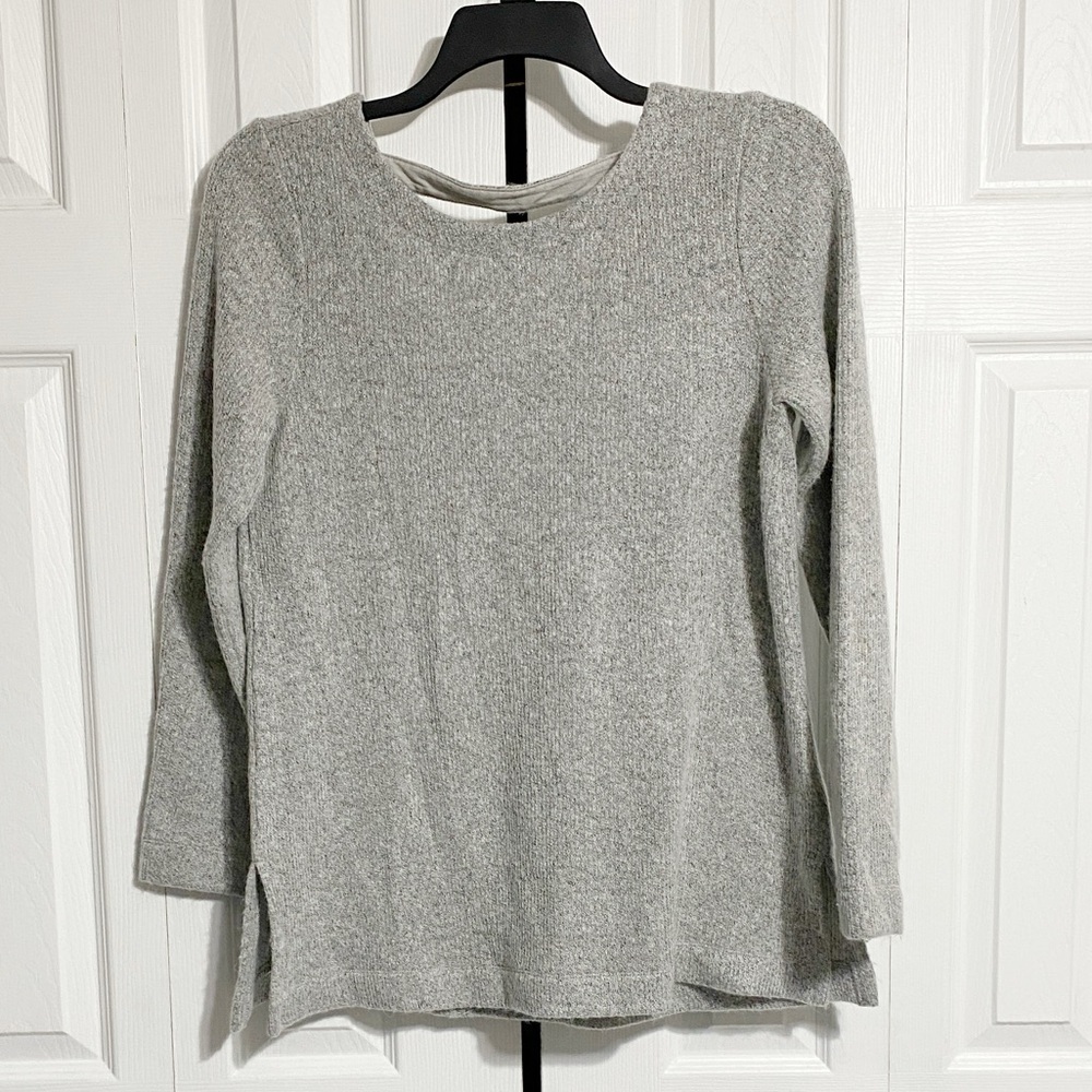 LOFT soft Heather gray sweater size LARGE